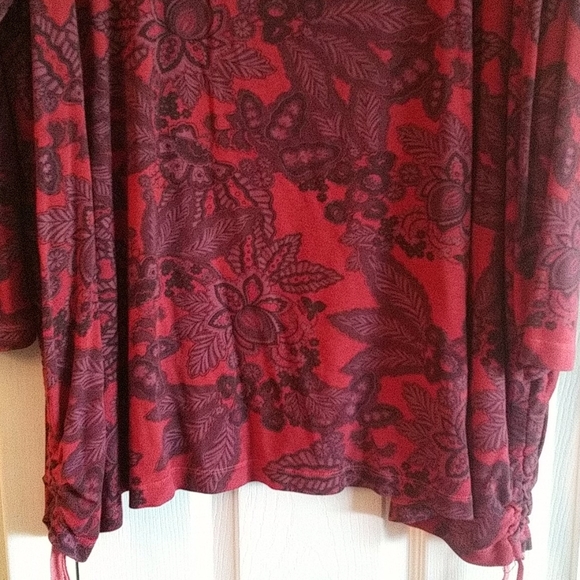 Bryn Walker Tunic w Floral design, drop shoulder - Picture 3 of 5